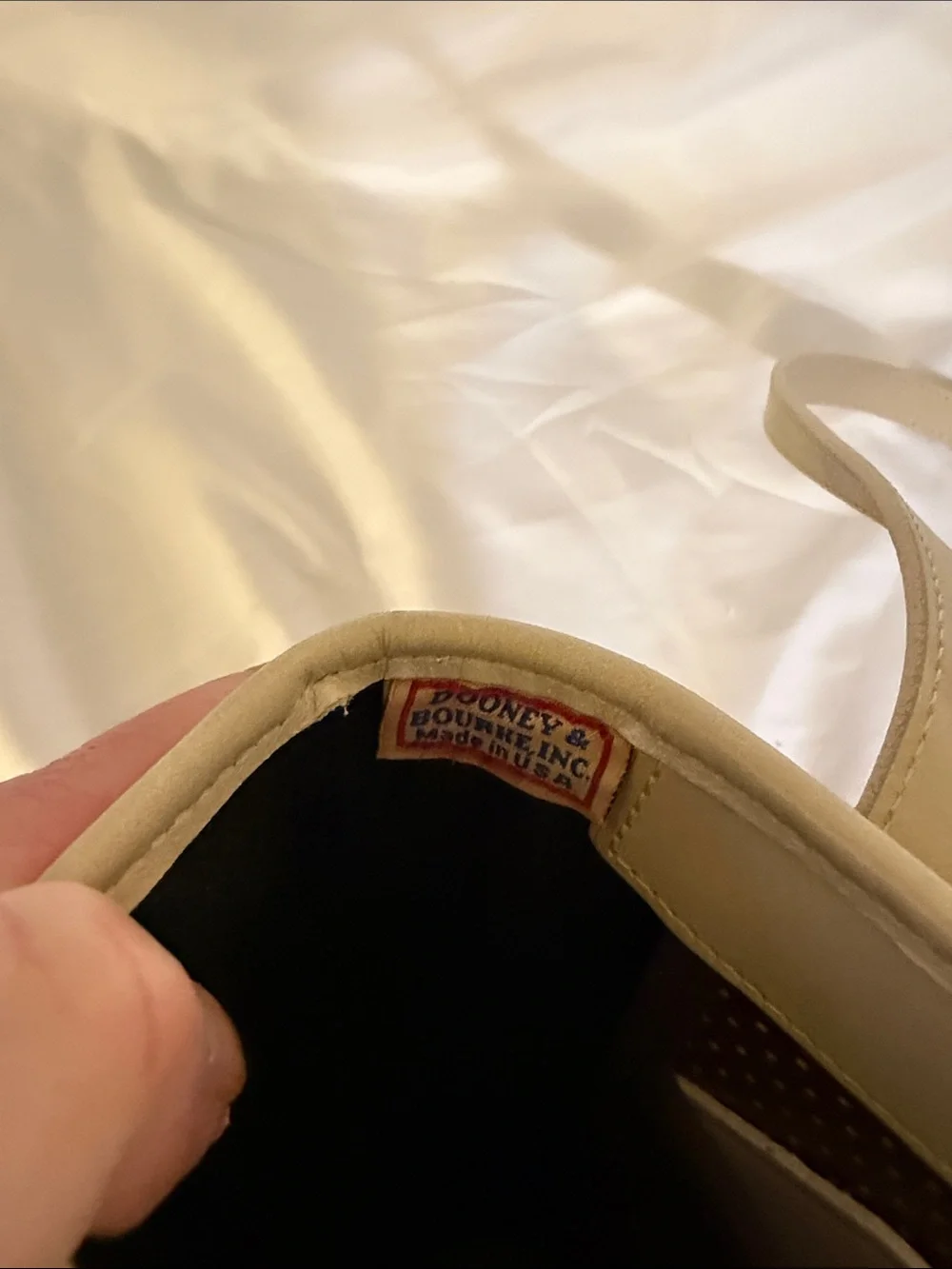 Dooney & Bourke Vintage 1990’s Cabriolet Leather Tote Brown Cream Trim EUC